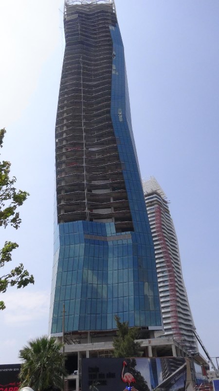 İzmir'de gökdelende feci ölüm!