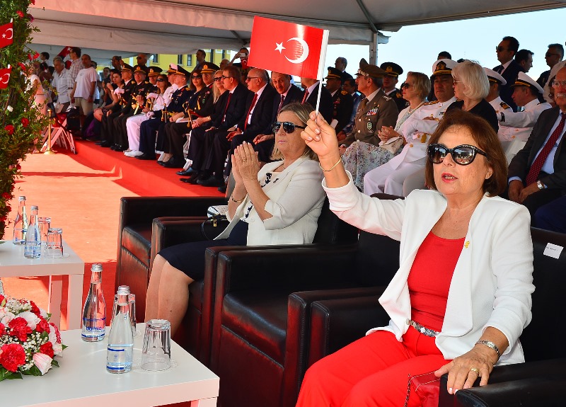 İzmir’de 'Zafer' coşkusu