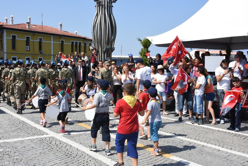 İzmir’de 'Zafer' coşkusu