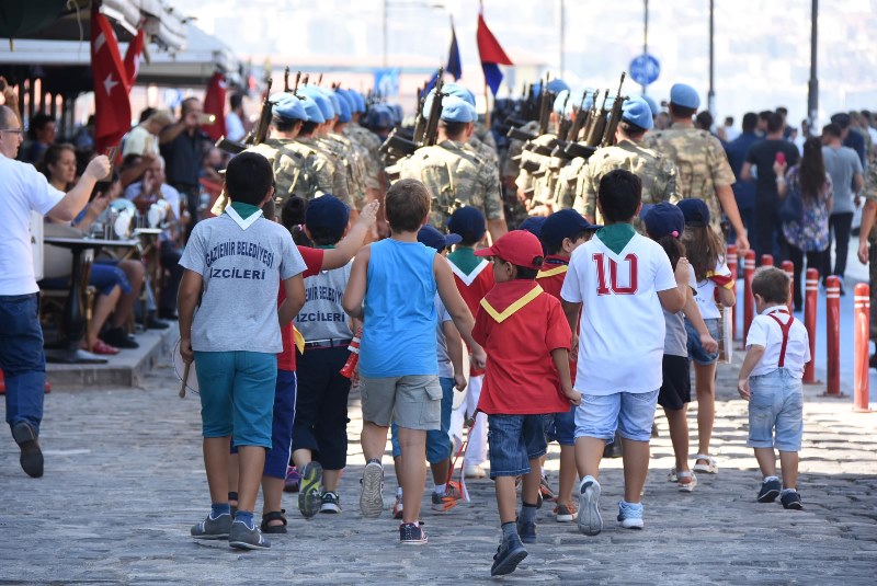 İzmir’de 'Zafer' coşkusu