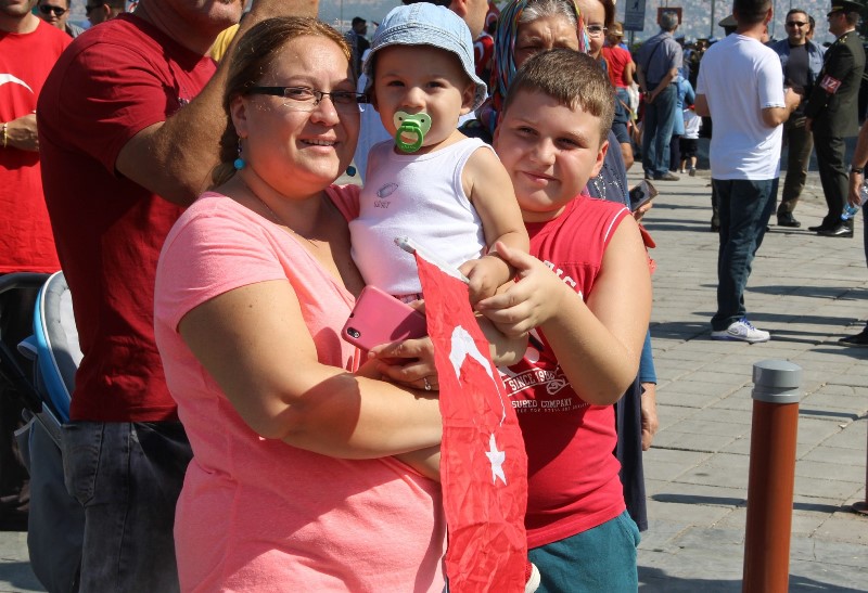 İzmir’de 'Zafer' coşkusu
