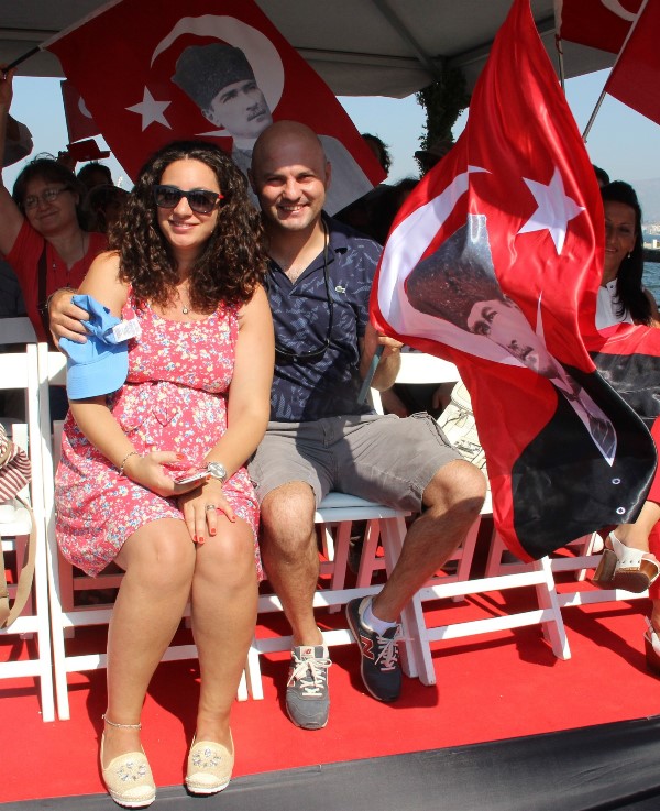 İzmir’de 'Zafer' coşkusu