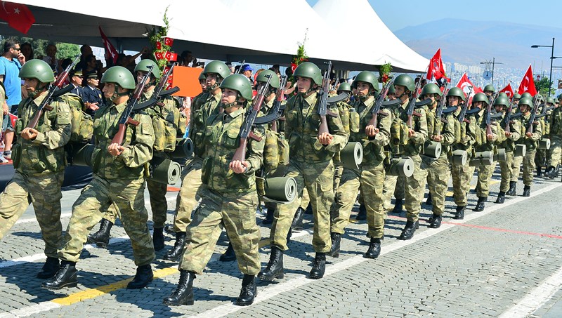 İzmir’de 'Zafer' coşkusu
