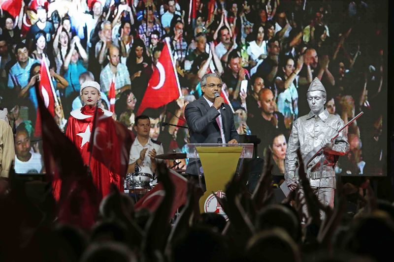 Karşıyaka'da 30 Ağustos’a muhteşem kutlama