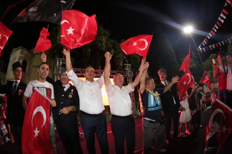 Bornova’da binler zafer için bir araya geldi