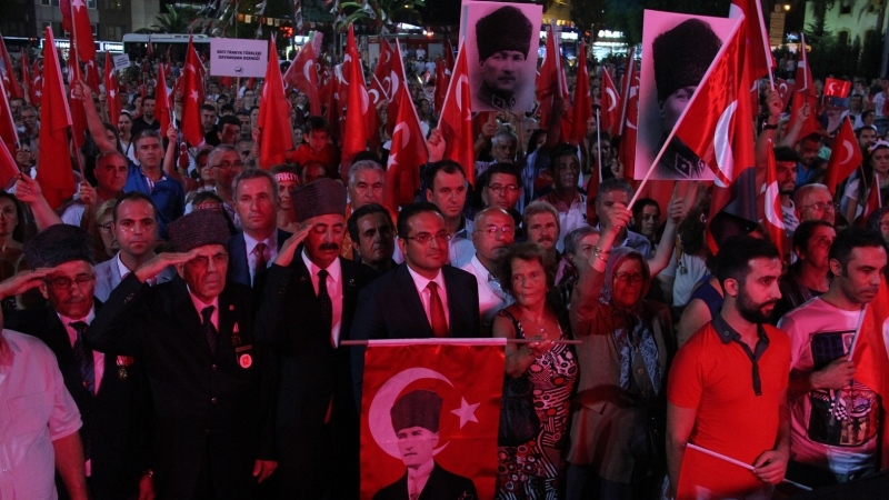 Bornova’da binler zafer için bir araya geldi
