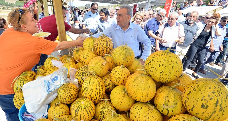 Urla'da Kavun Festivali coşkusu
