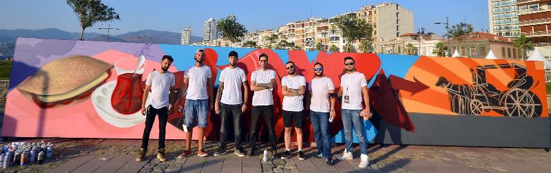 İzmir'de bayram sevinci
