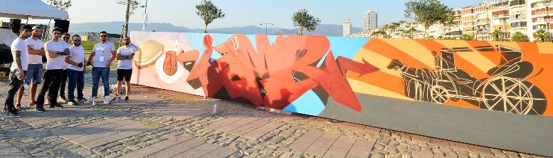 İzmir'de bayram sevinci