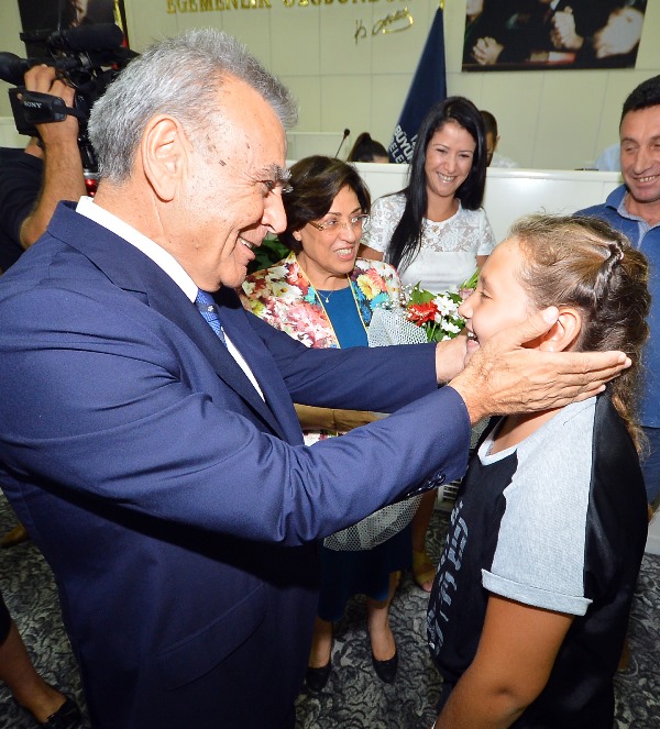 Büyükşehir'de bir kutlama, bir veda