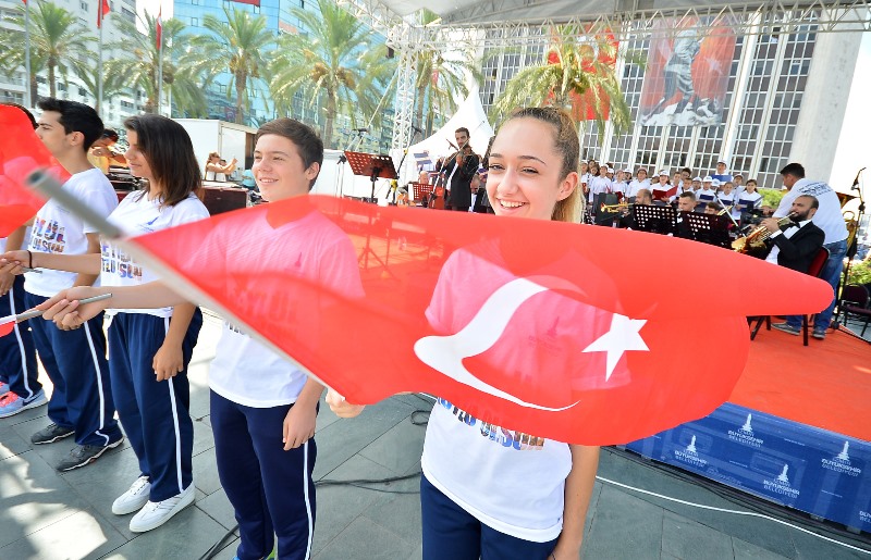 İzmir tek yürek oldu