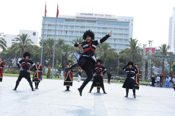İzmir tek yürek oldu