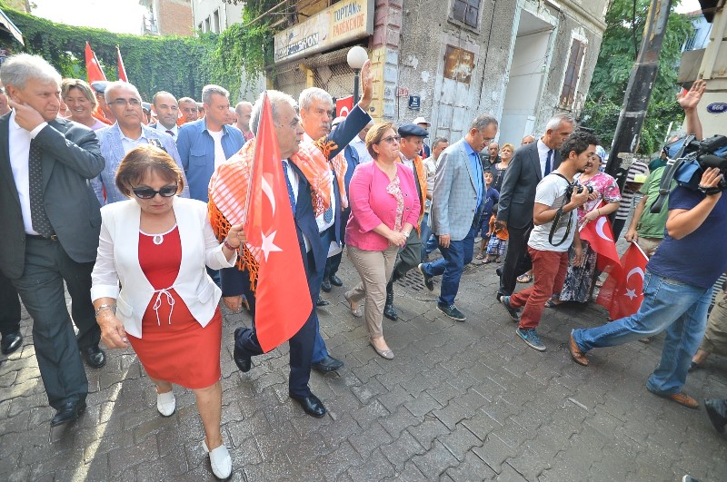 İzmir tek yürek oldu