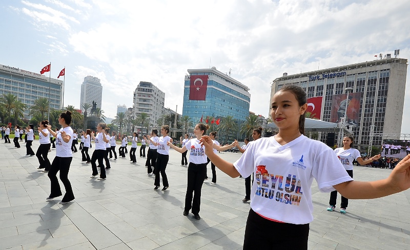 İzmir tek yürek oldu