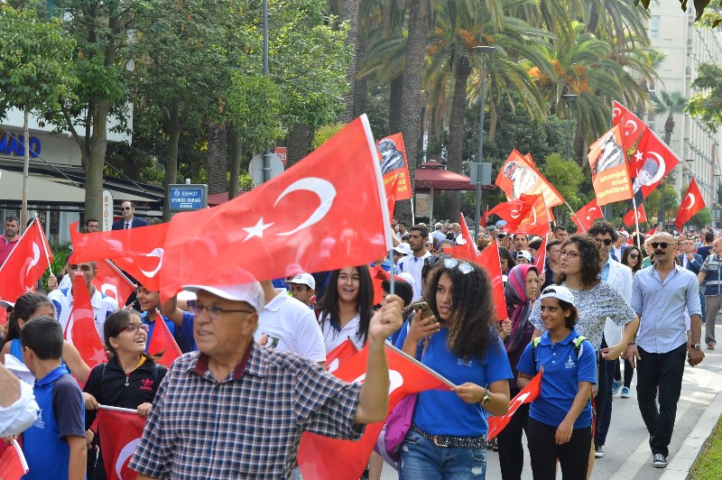İzmir tek yürek oldu