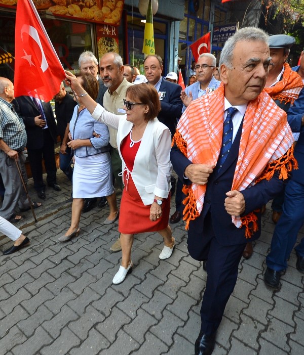 İzmir tek yürek oldu