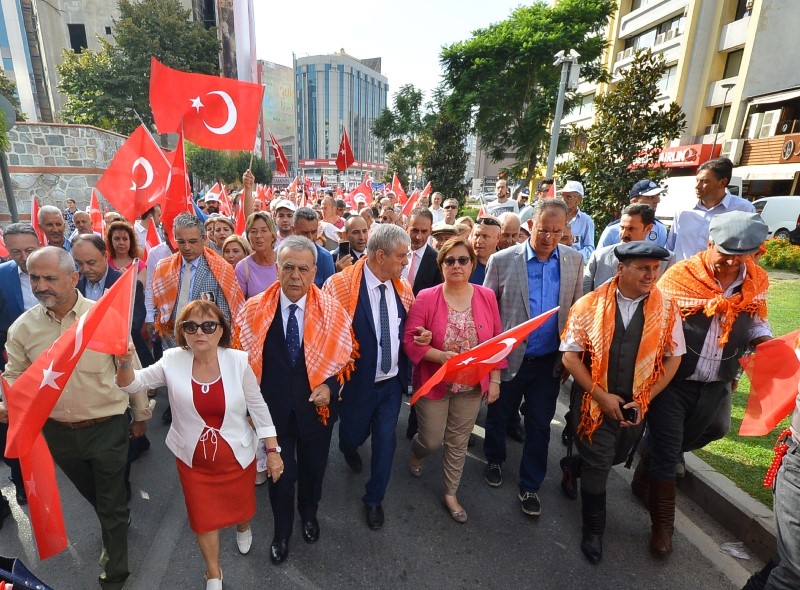 İzmir tek yürek oldu