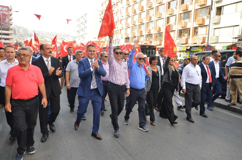 İzmir tek yürek oldu