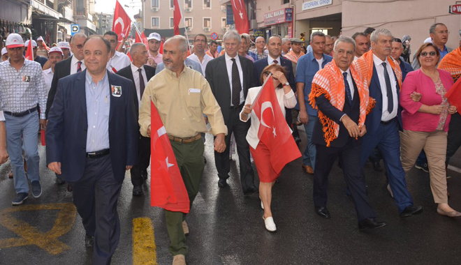 İzmir tek yürek oldu