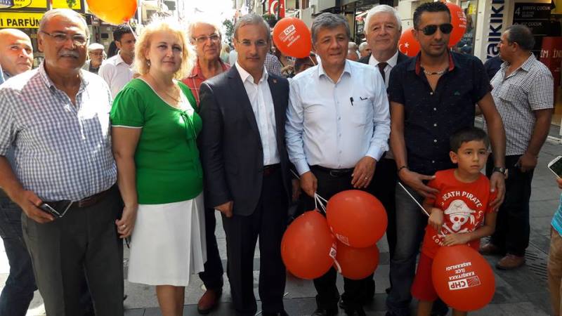 CHP Karşıyaka'dan Çarşı turu