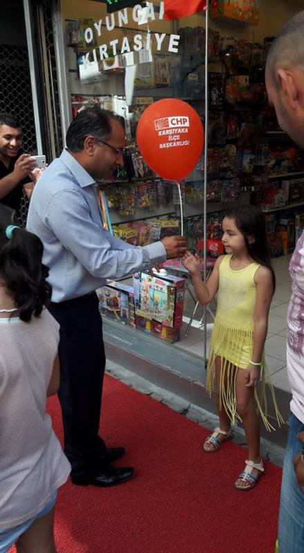 CHP Karşıyaka'dan Çarşı turu