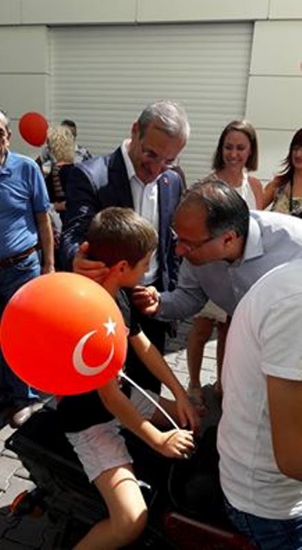CHP Karşıyaka'dan Çarşı turu