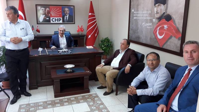 CHP Karşıyaka'dan Çarşı turu