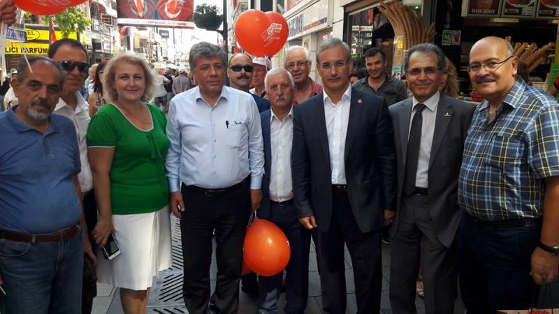 CHP Karşıyaka'dan Çarşı turu