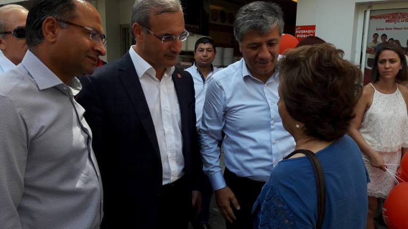 CHP Karşıyaka'dan Çarşı turu