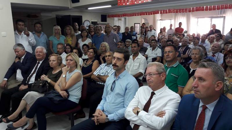 CHP Karşıyaka'dan Çarşı turu