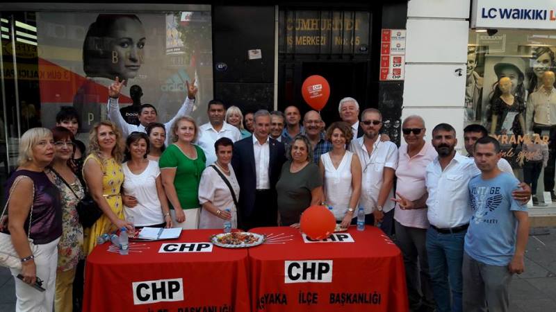 CHP Karşıyaka'dan Çarşı turu