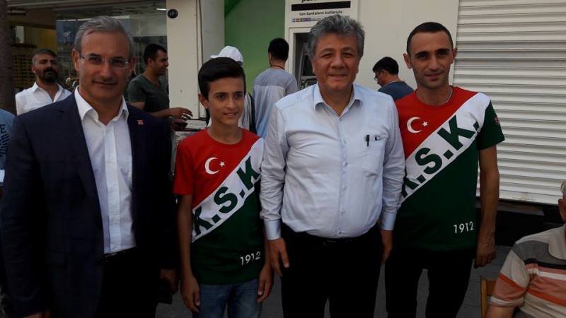 CHP Karşıyaka'dan Çarşı turu