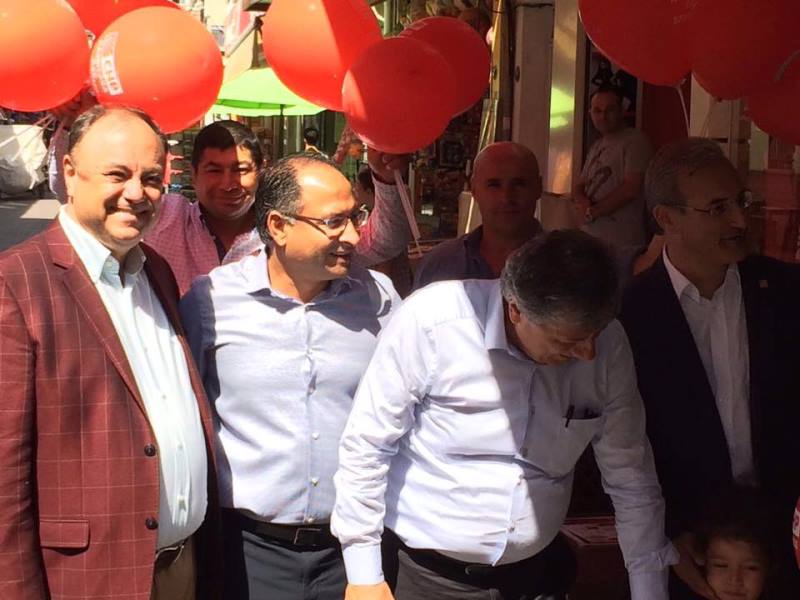 CHP Karşıyaka'dan Çarşı turu