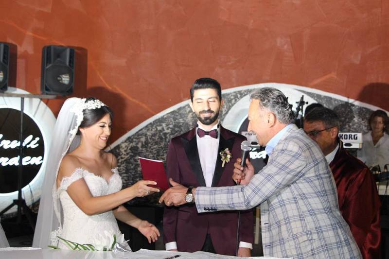 CHP'lileri buluşturan düğün