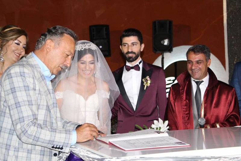 CHP'lileri buluşturan düğün