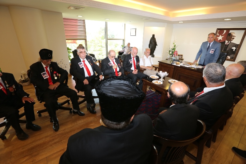 İzmir'de kahraman gazilerin onur günü