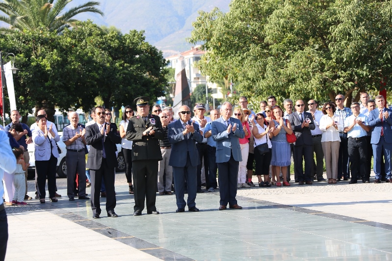 İzmir'de kahraman gazilerin onur günü