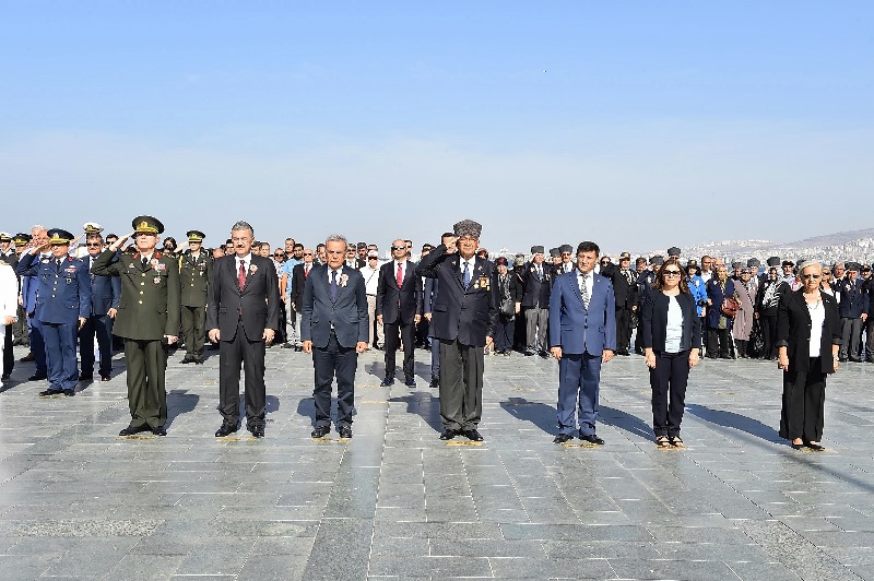 İzmir'de kahraman gazilerin onur günü