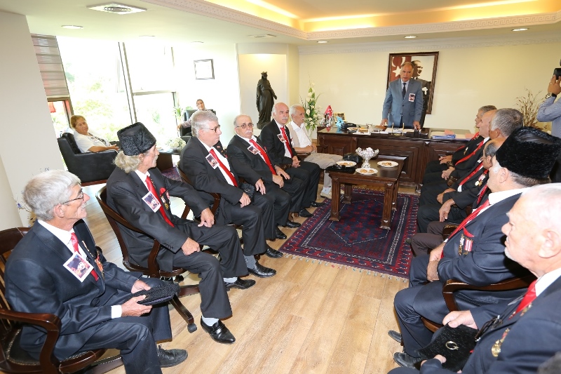 İzmir'de kahraman gazilerin onur günü