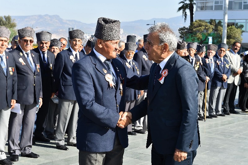 İzmir'de kahraman gazilerin onur günü