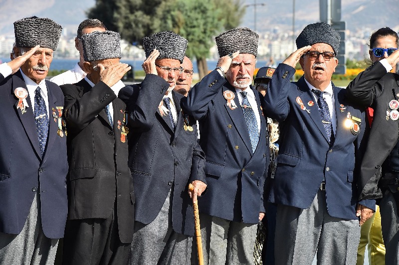 İzmir'de kahraman gazilerin onur günü