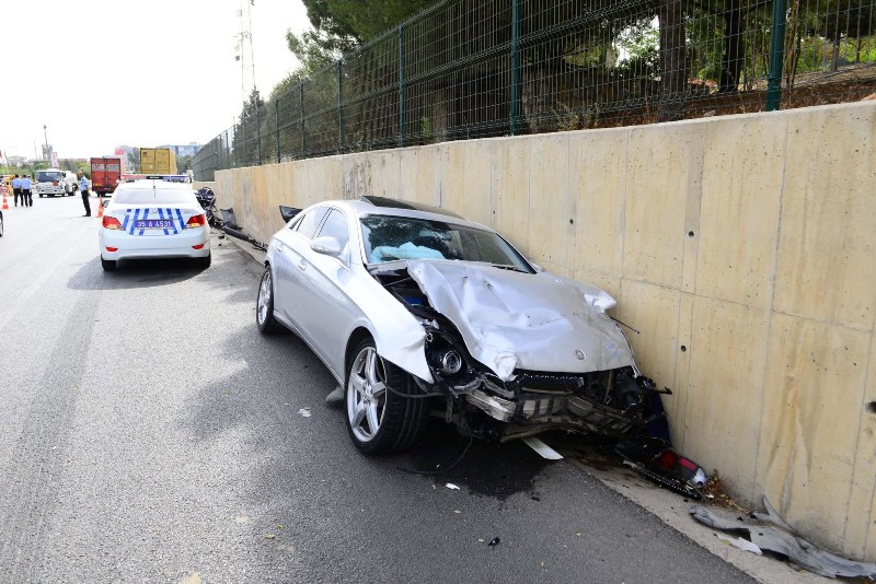 İzmir'deki ölümlü kaza kamerada!