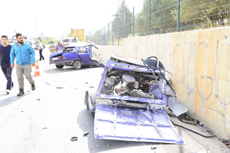 İzmir'deki ölümlü kaza kamerada!