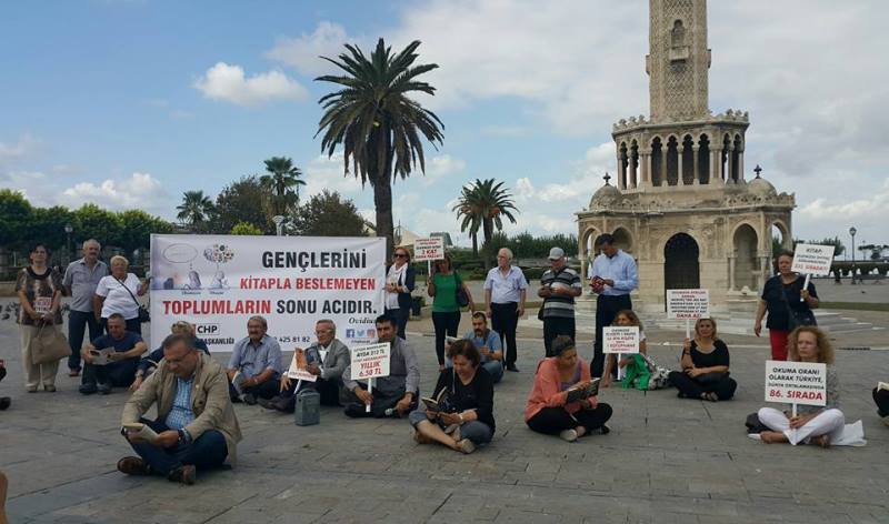 CHP Konak’tan anlamlı eylem