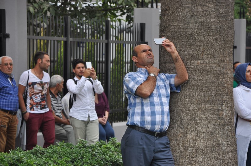 İzmir'de şok eden anlar ''atla atla'' diye bağırdılar
