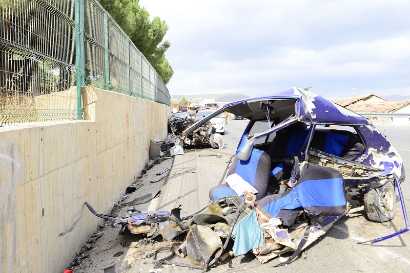 İzmir'deki ölümlü kaza kamerada!
