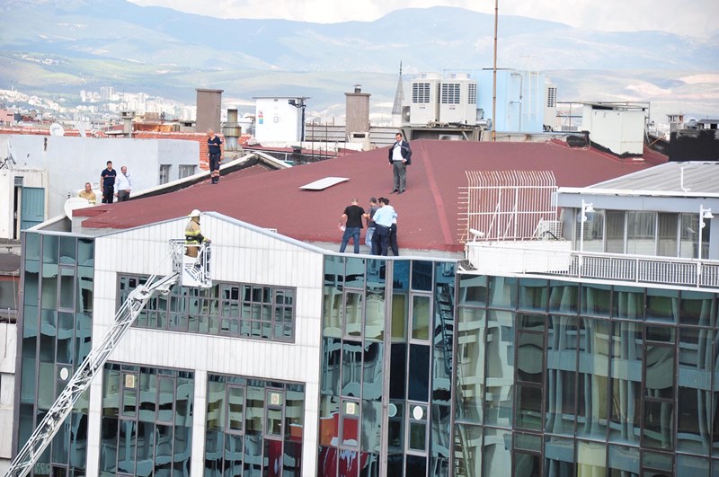 İzmir'de şok eden anlar ''atla atla'' diye bağırdılar