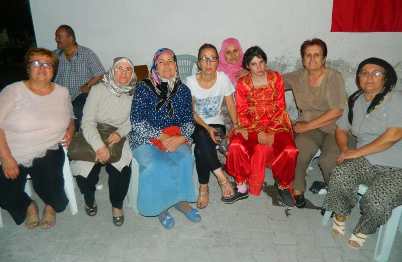 Dillere destan damatsız düğün!