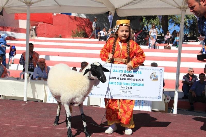 Çeşme'nin güzelleri yarıştı