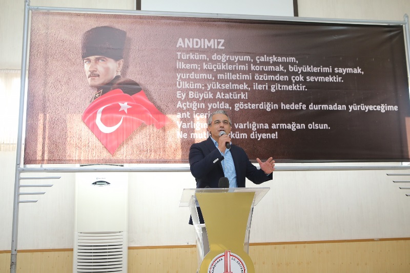 Karşıyaka'da 3 bin kişi ‘Andımız’ı okudu